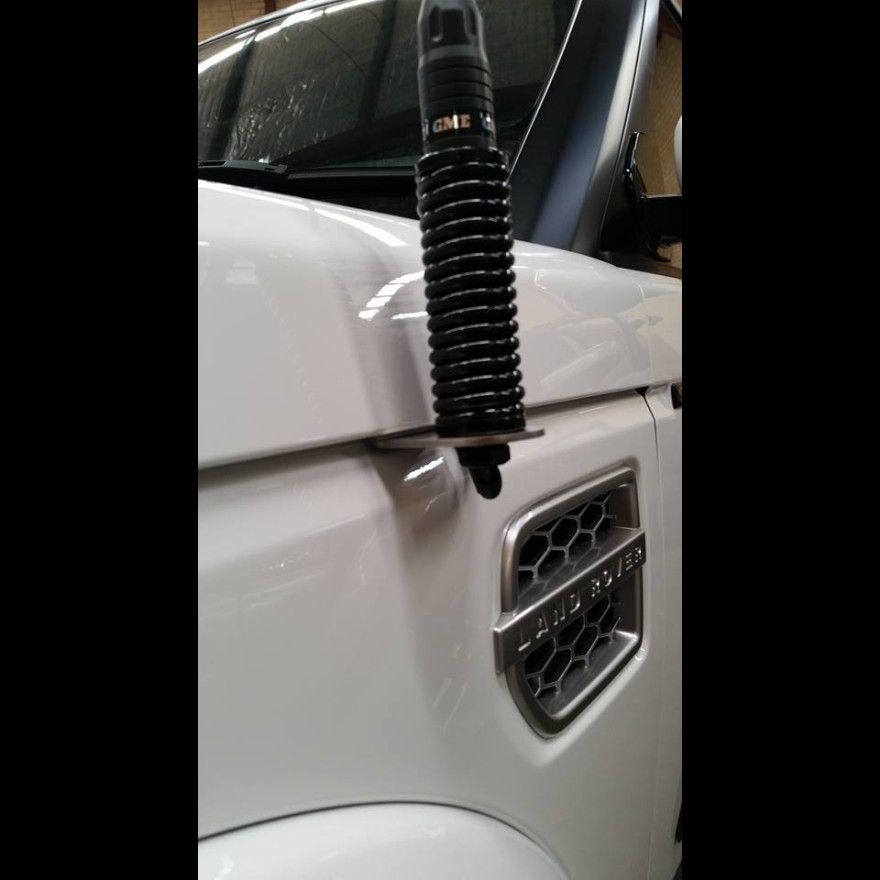 LAND ROVER DISCOVERY 3 / 4 / RRS CUSTOM BONNET AERIAL BRACKET | AutoElecOz